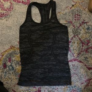 Lululemon swiftly tech